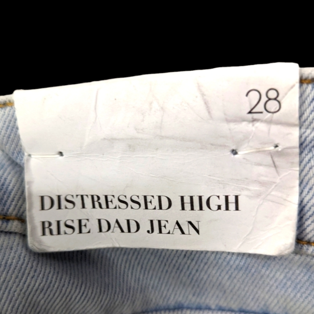 NEW....WeWoreWhat Distressed High Rise Dad Jeans...Size 28 - Picture 7 of 7